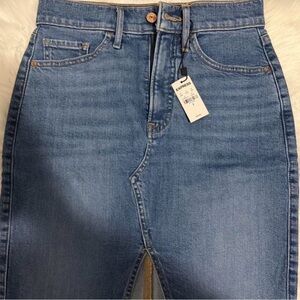 Express Women's High-Rise Medium Blue Denim Jeans with Front Slit